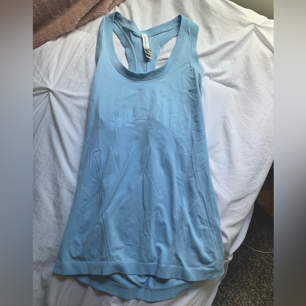 Athleta Momentum Tank